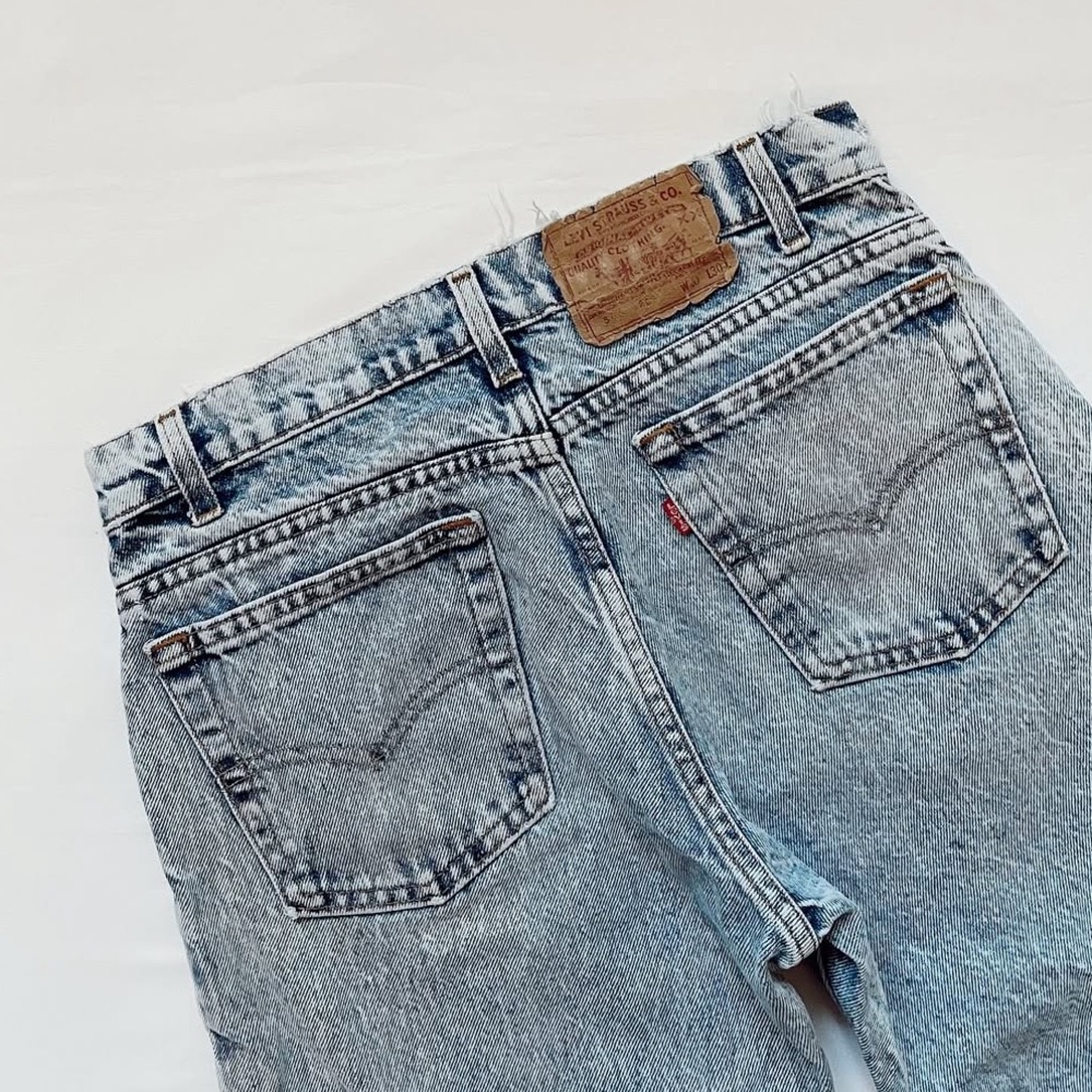 Vintage 90s Levi’s High Rise Straight Leg Jeans
